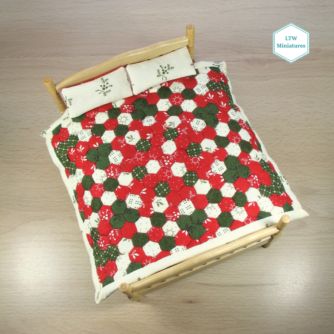 Christmas Snowflake Dollhouse Miniature Quilt and Pillows for 1:12 Double Bed