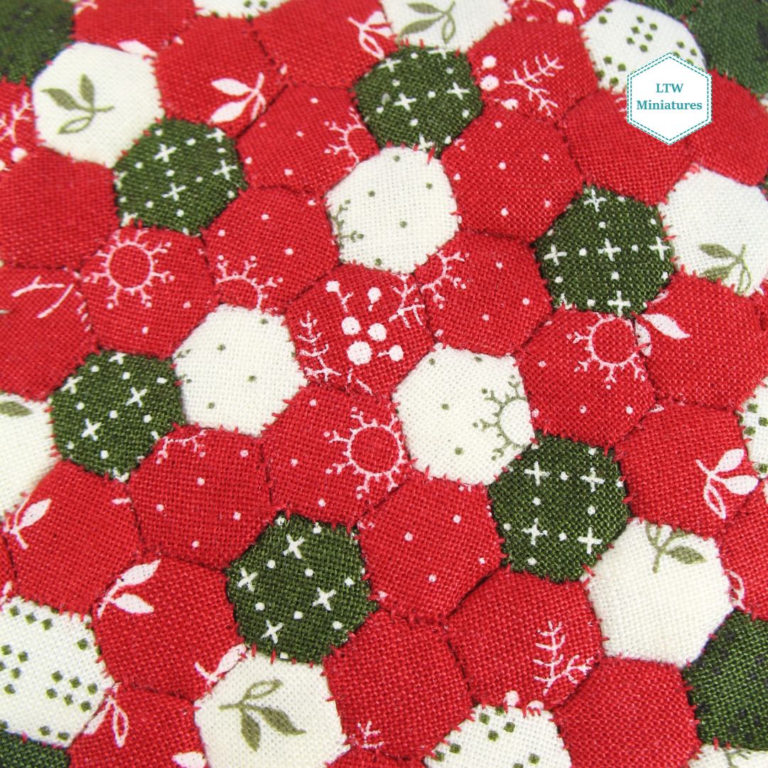 Christmas Snowflake Dollhouse Miniature Quilt and Pillows for 1:12 Double Bed