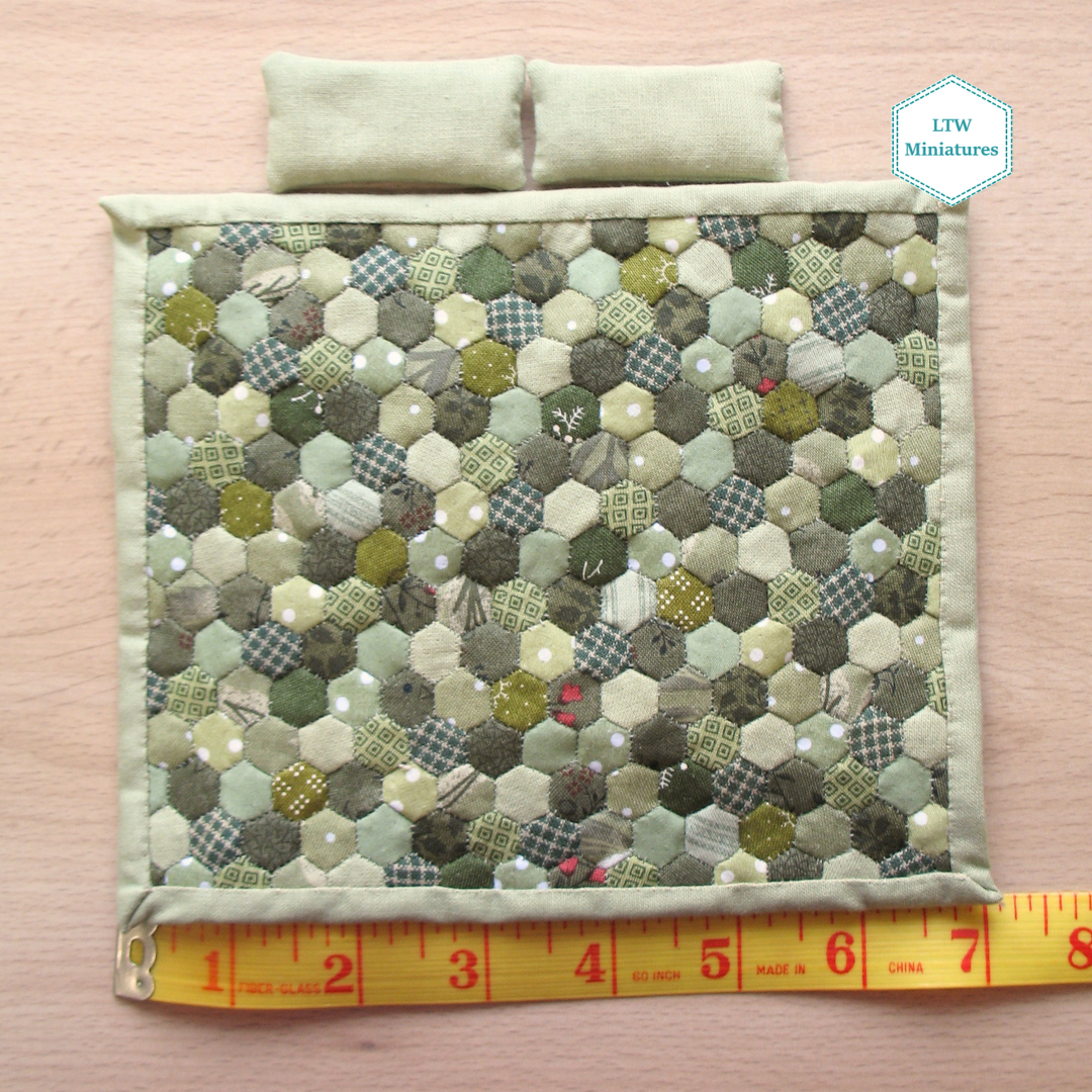 Green Hexies Double Quilt and Pillows for 1:12 Dollhouse