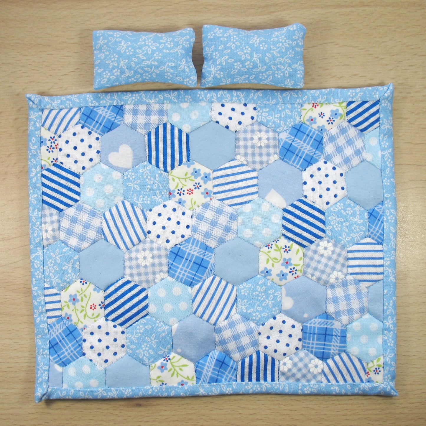 Blue Double Quilt and Pillows for 1:12 Dollhouse