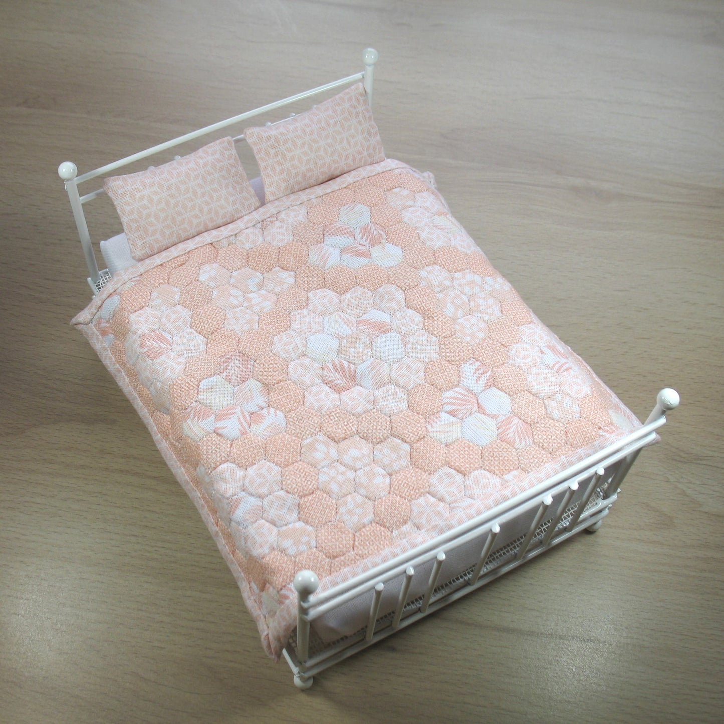Peachy Hexies Double Quilt and Pillows for 1:12 Dollhouse