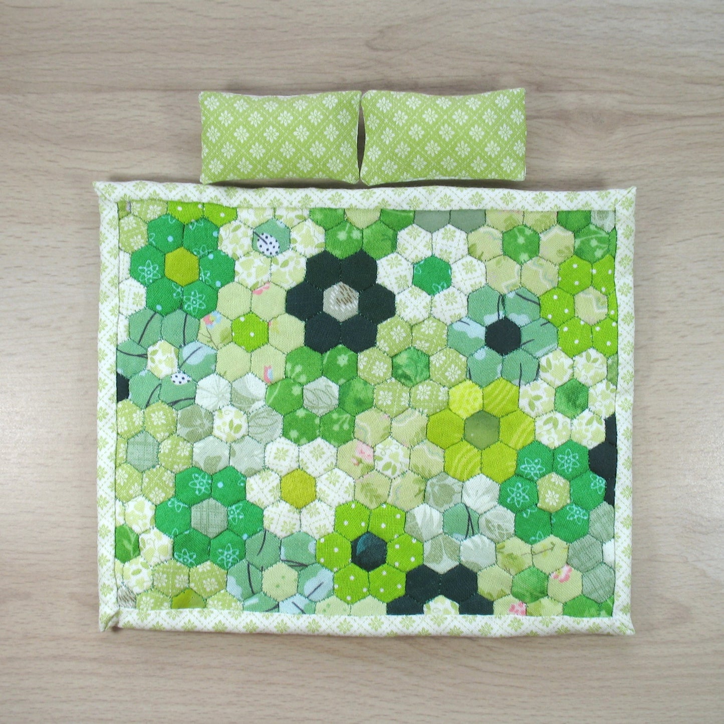 Green Flowers Double Quilt and Pillows for 1:12 Dollhouse