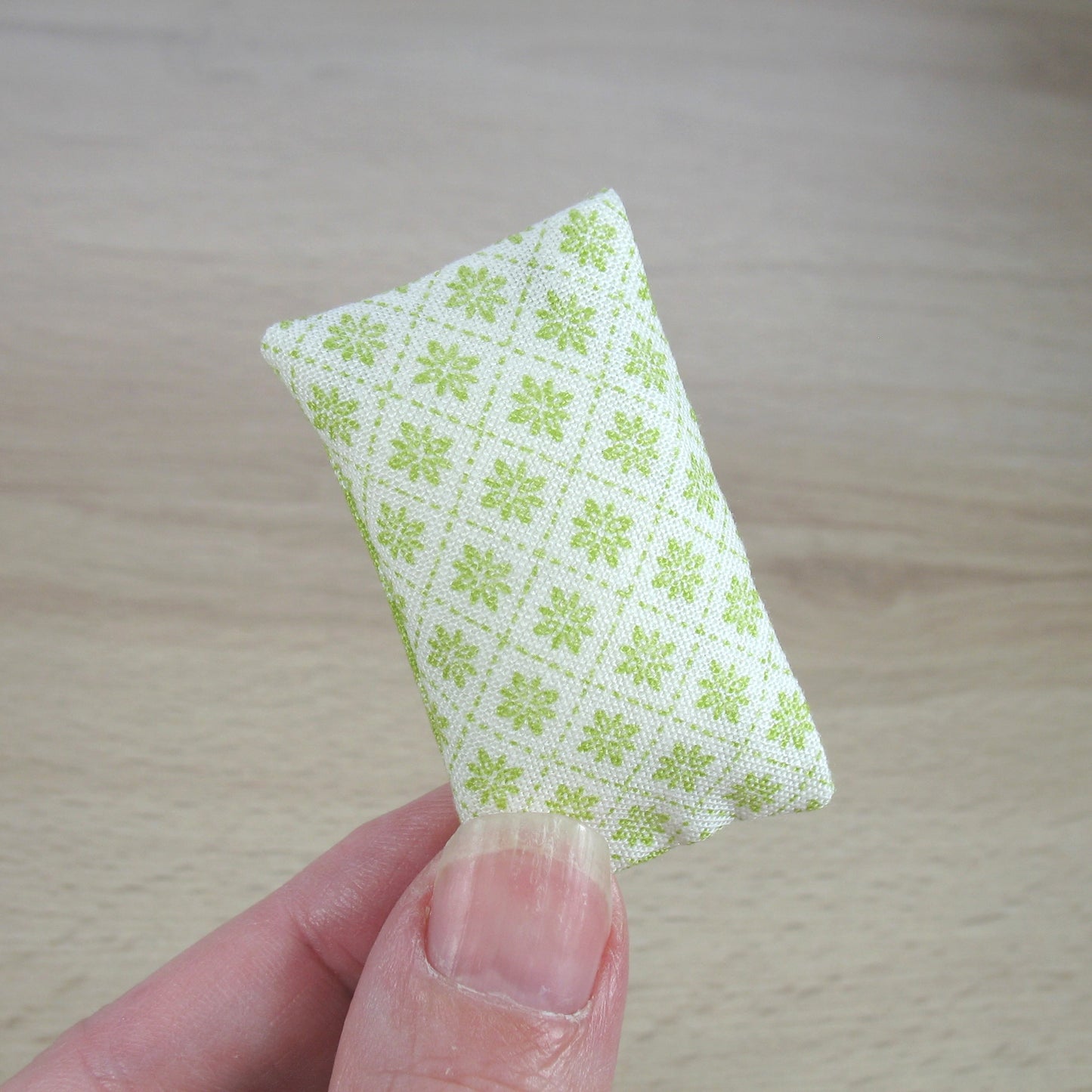 Green Flowers Double Quilt and Pillows for 1:12 Dollhouse