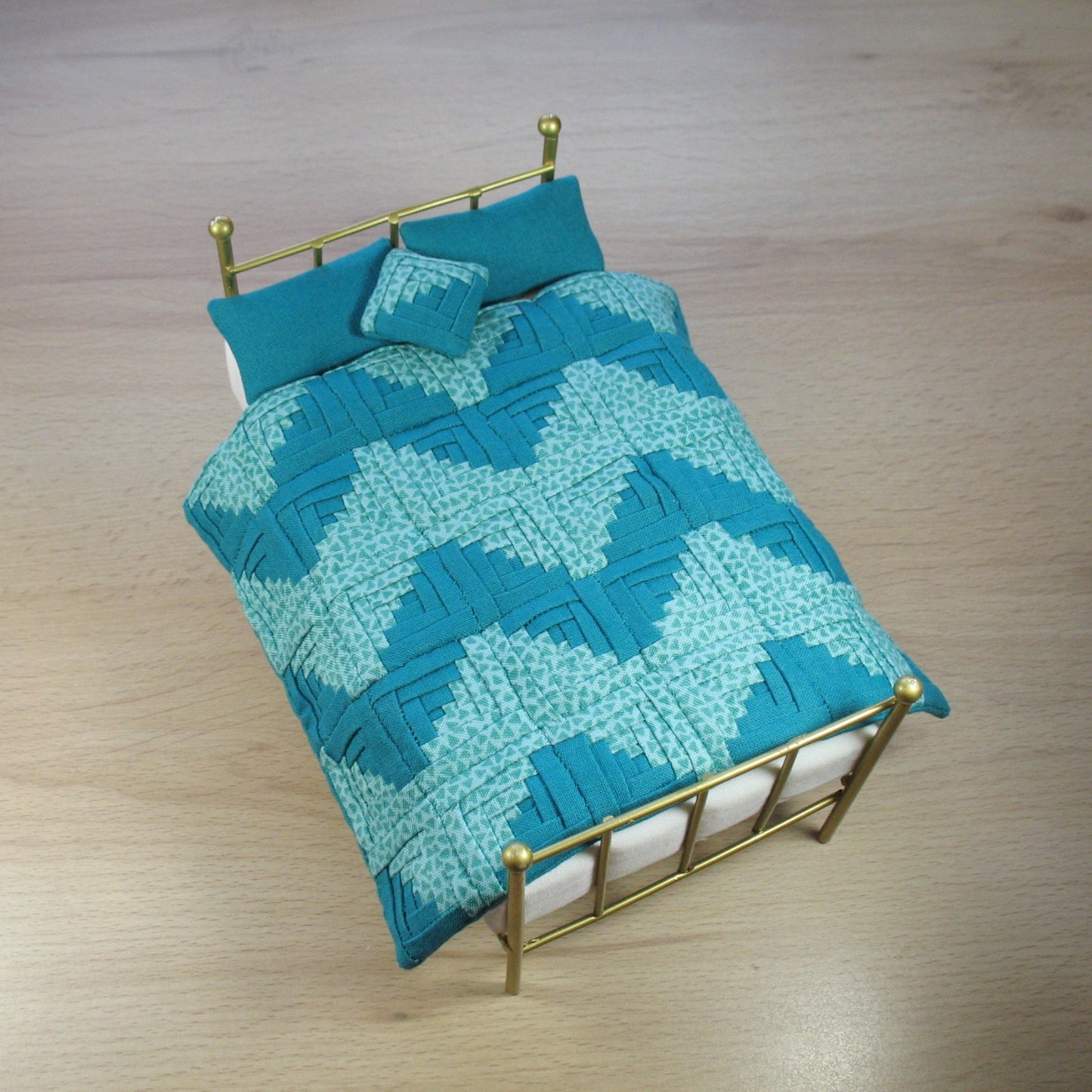 PIMA Turquoise Zigzag Double Quilt and Pillows for 1:12 Dollhouse