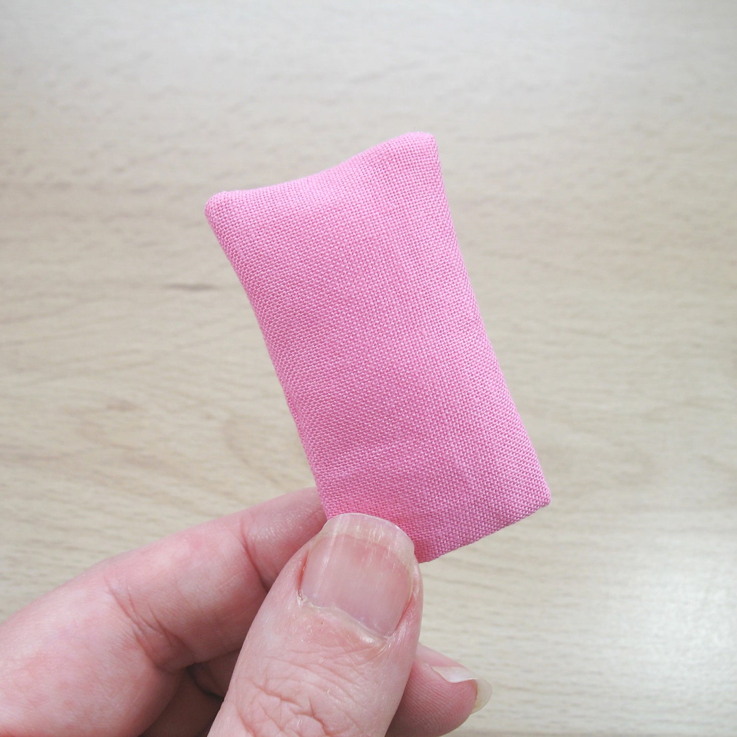 Pink Double Quilt and Pillows for 1:12 Dollhouse
