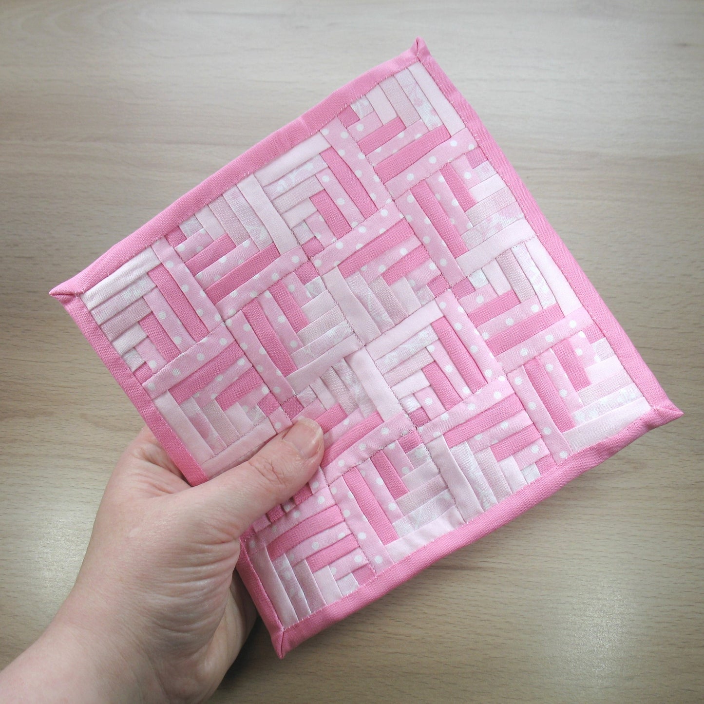 Pink Double Quilt and Pillows for 1:12 Dollhouse