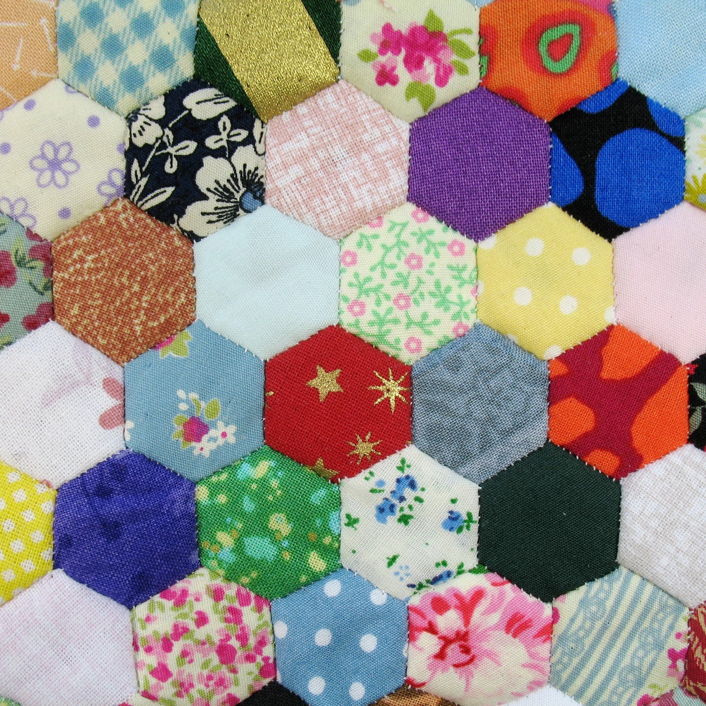 Scrappy Hexies 1:12 Quilt Kit