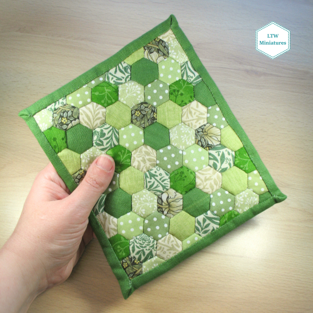 Green Hexies Double Quilt and Pillows for 1:12 Dollhouse