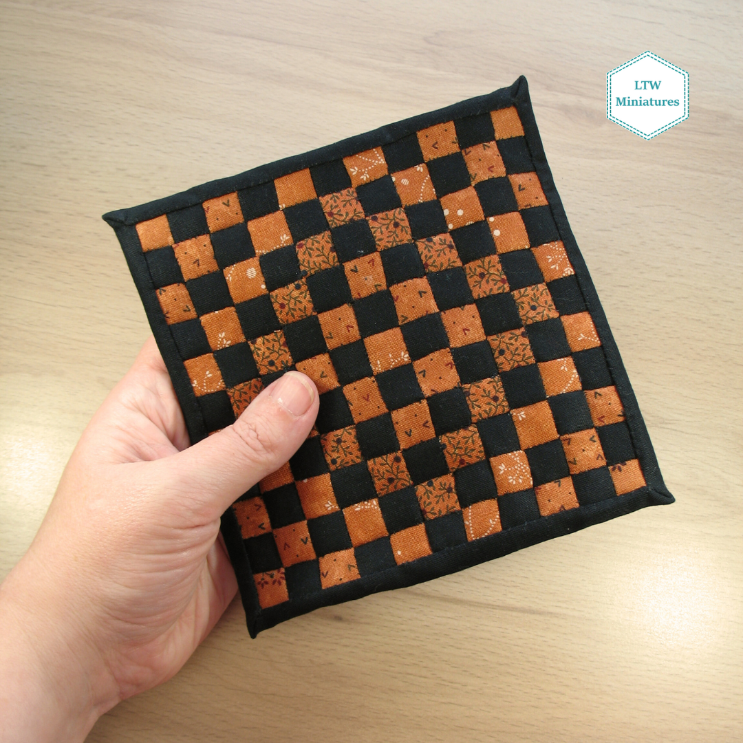 Halloween Checkers Single Quilt and Pillows for 1:12 Dollhouse