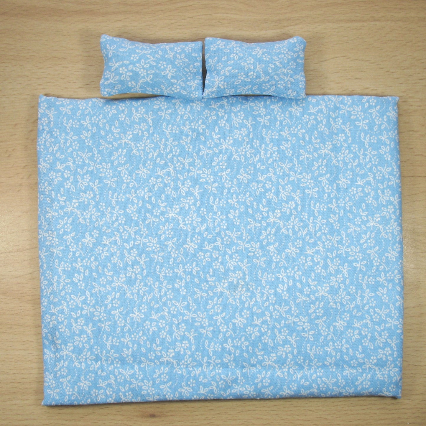 Blue Double Quilt and Pillows for 1:12 Dollhouse
