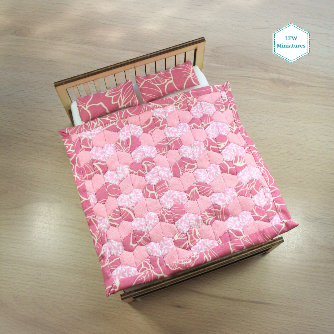 Pink Hearts Single Quilt and Pillows for 1:12 Dollhouse