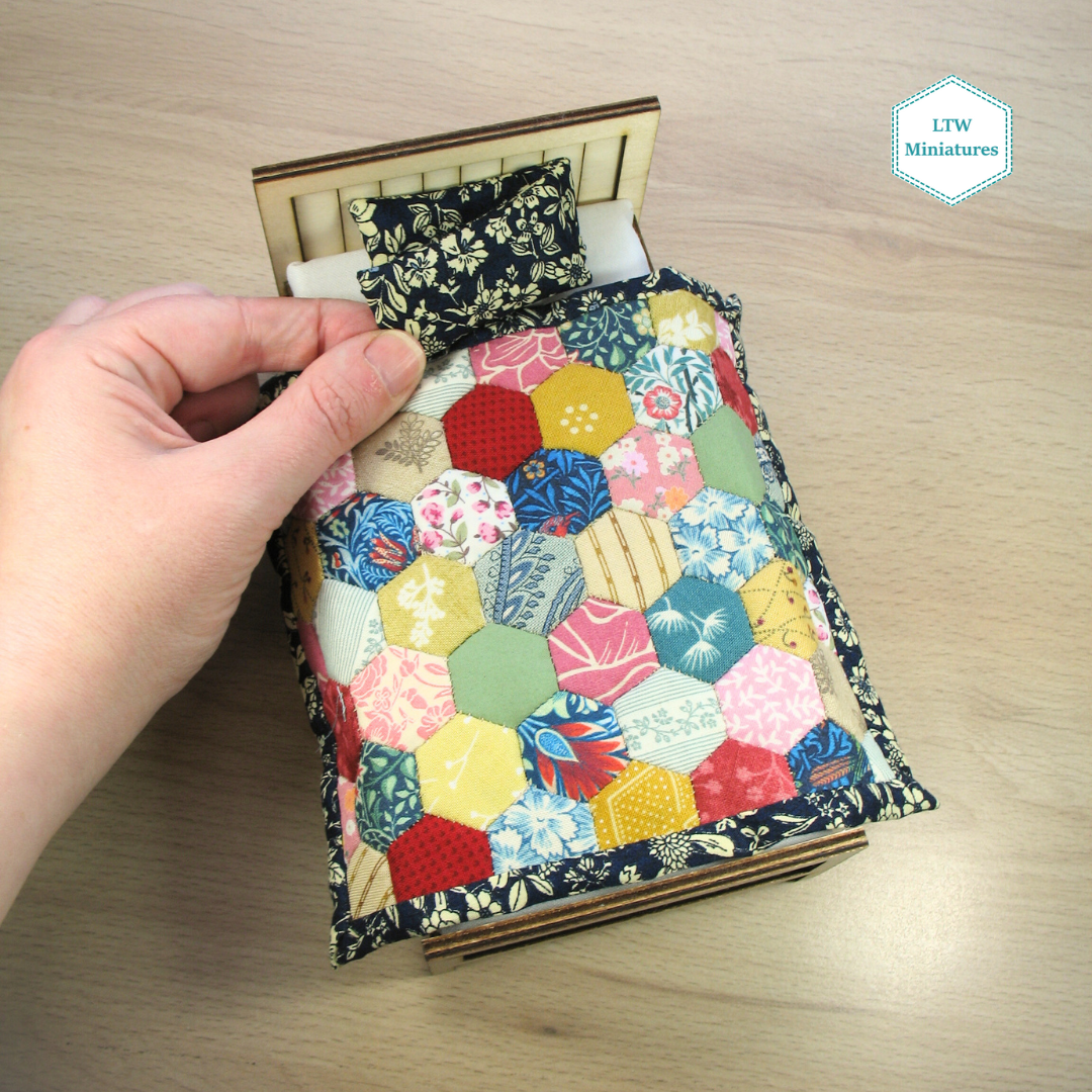 Scrappy Hexies Single Quilt and Pillows for 1:12 Dollhouse