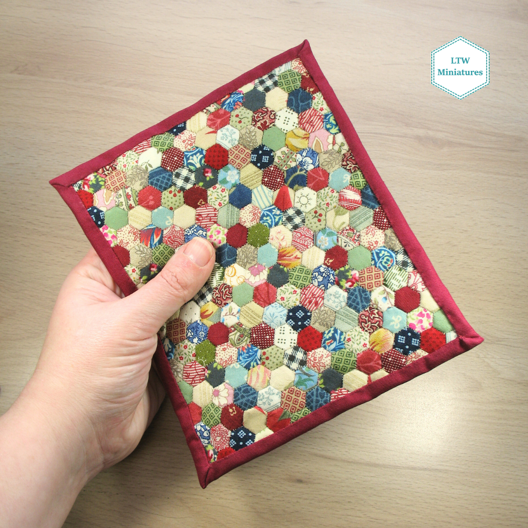 Scrappy Hexies Double Quilt and Pillows for 1:12 Dollhouse