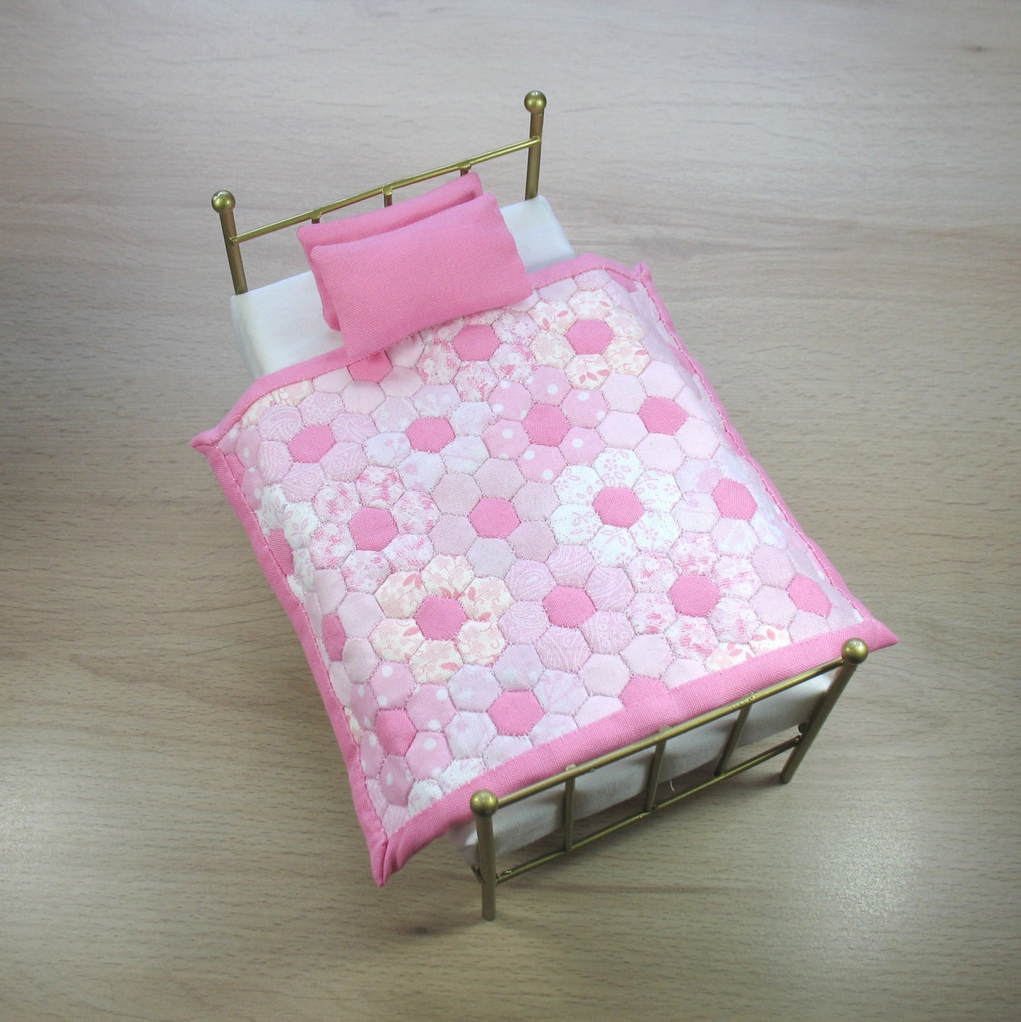 Pink Flowers Single Quilt and Pillows for 1:12 Dollhouse