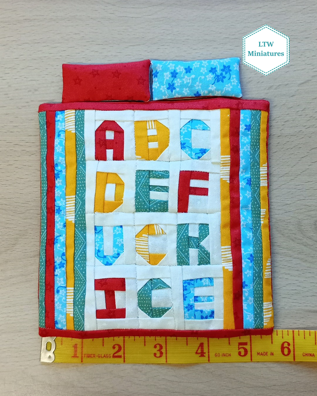 ABC F Single Quilt and Pillows for 1:12 Dollhouse