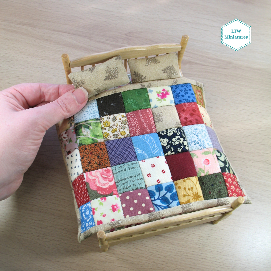 Scrappy 1" Squares Double Quilt and Pillows for 1:12 Dollhouse